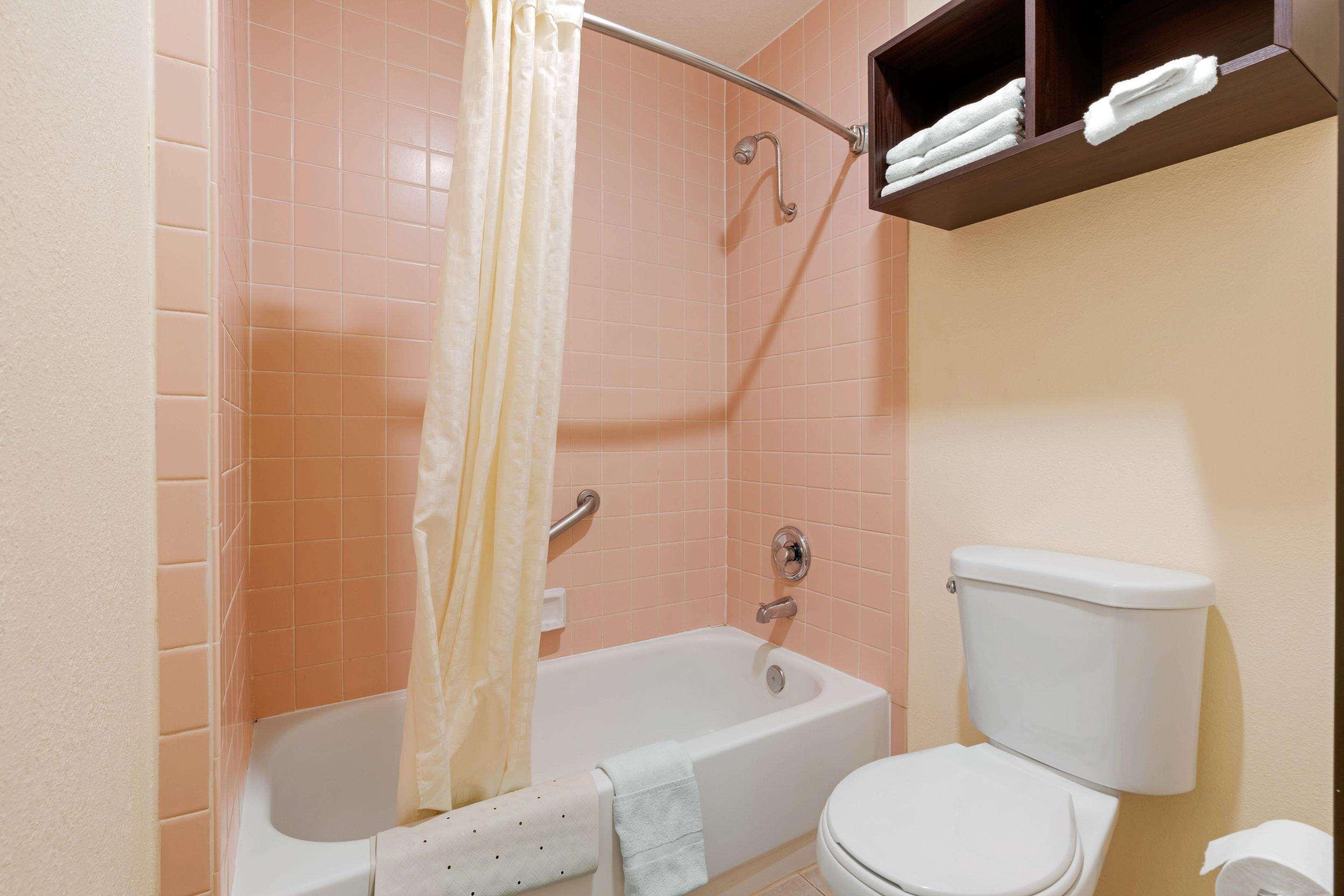 Hotel Surestay By Western