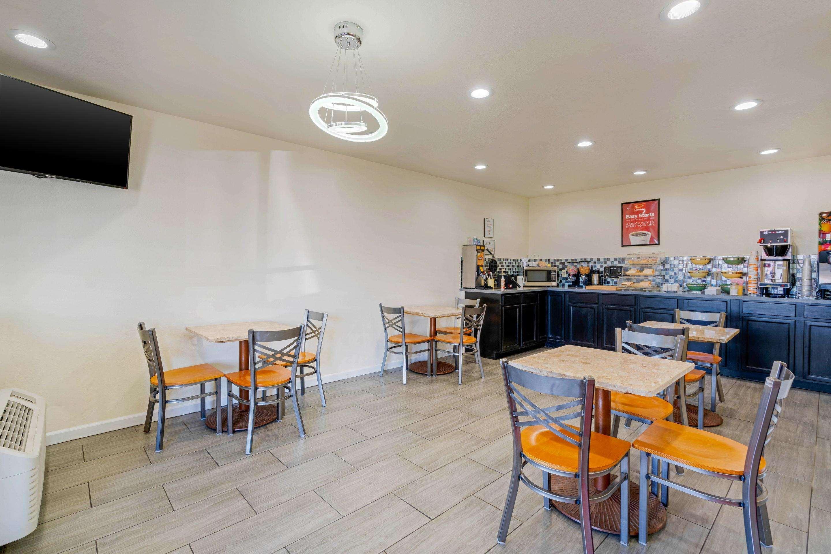 Hotel Surestay By Western