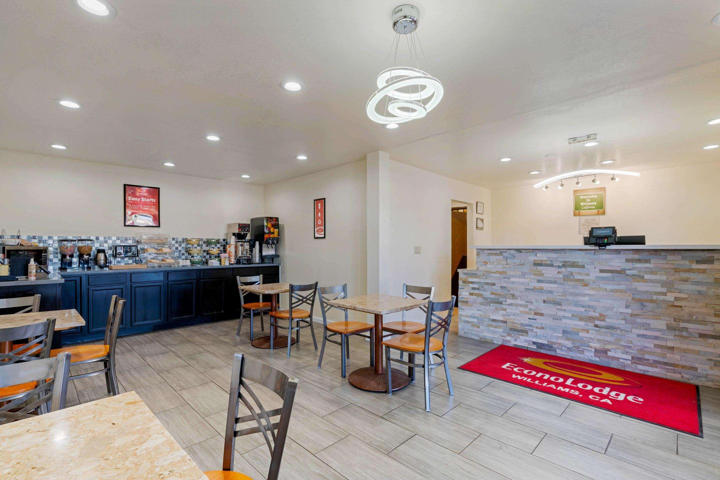 Hotel Surestay By Western Williams
